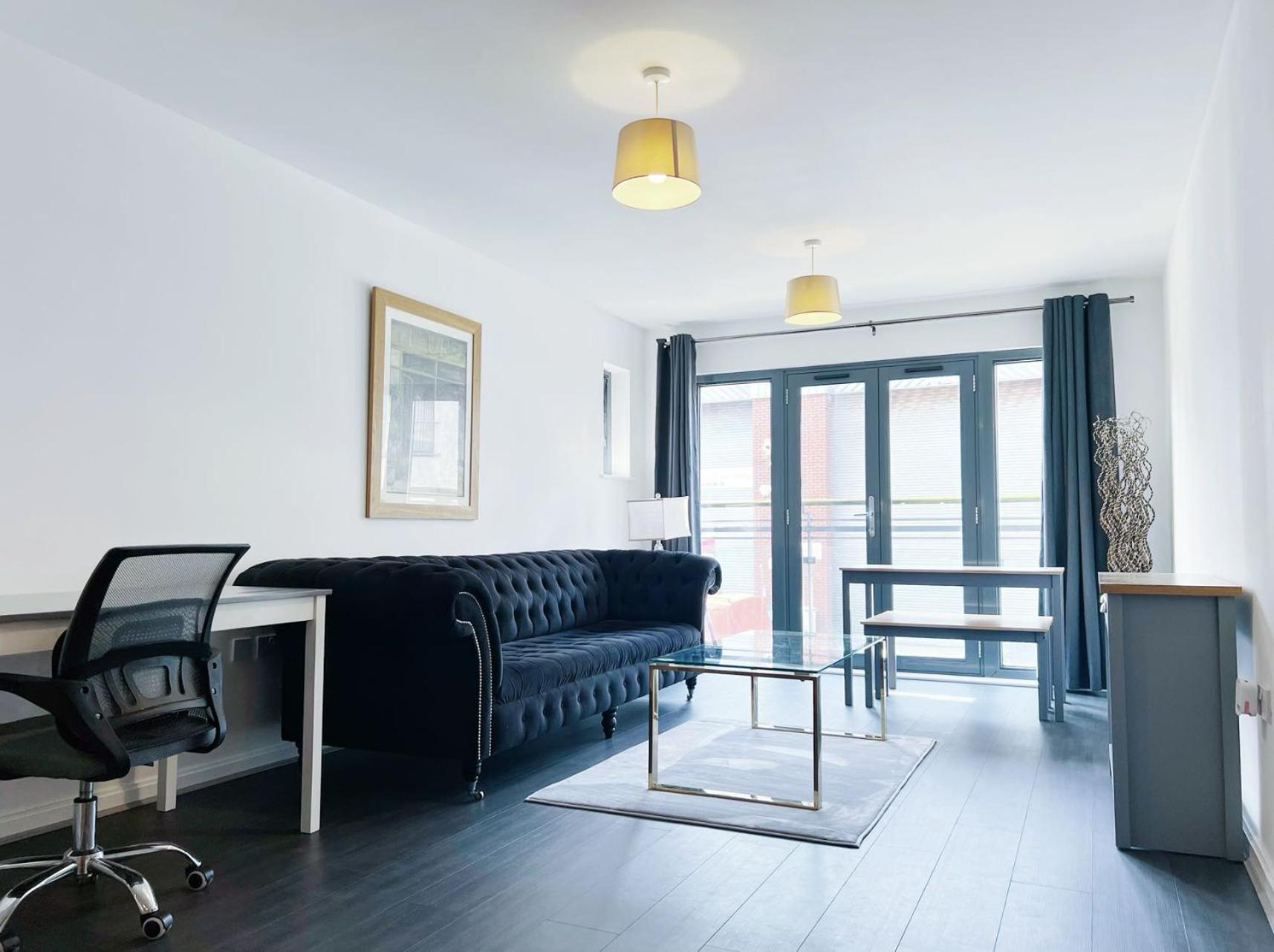 Comfort Seaside Two-Bedroom Apt Swansea Esterno foto